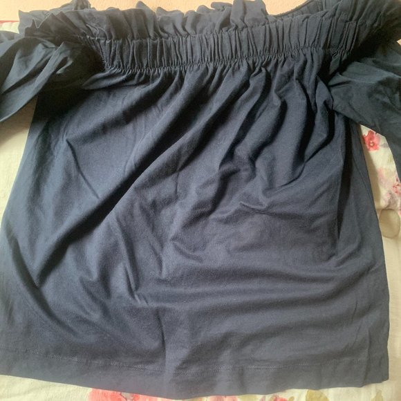 Banana Republic Puffy Sleeve Peasant Top in Navy - Picture 2 of 5